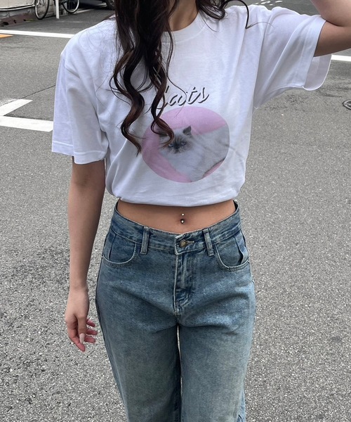 fiere(フィエール)の「キャットプリント半袖Tシャツ(Tシャツ/カットソー・レディース・ホワイト・M)」の1枚目の写真