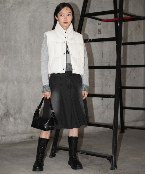 WEGO（ウィゴー）の「WEGO/パディングショートベスト（ダウンベスト・レディース・ホワイト/ブラック・FREE）」の11枚目の写真