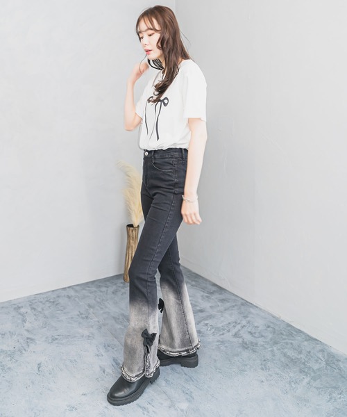 着用一回　トレゾア　リボンジーンズ セール】リボンフリルフレアデニムパンツ（デニムパンツ）｜madrepadre