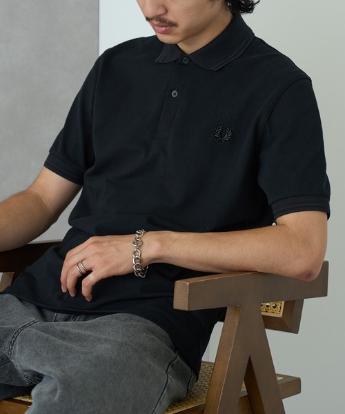 FRED PERRY（フレッドペリー）の「【FRED PERRY】TWIN TIPPED FRED PERRY SHIRT M12 Made in England（ポロシャツ・レディース・ホワイト/ネイビー/ブラック/アイボリー/ホワイト系その他2/ネイビー系2/ダークグリーン/ブラック系その他2/バーガンディー/ネイビー系3/オフホワイト/ブラック系その他3/ホワイト系その他3/ブラック系その他4/レッド系/ネイビー系4・L/S/M/XL/XXL）」の8枚目の写真