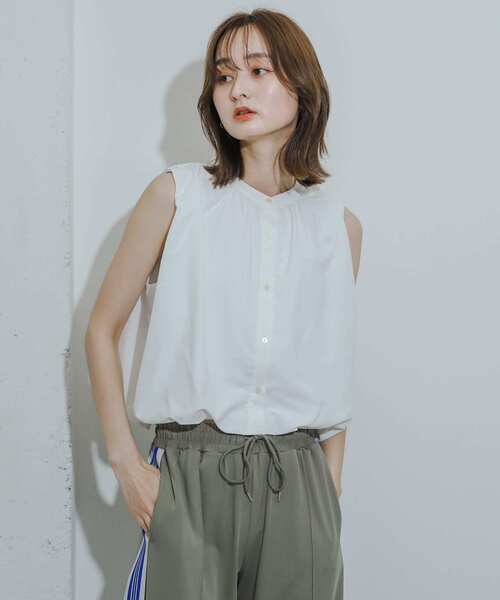 HEYUMM（ヘユム）の「バルーンノースリーブシャツ（シャツ/ブラウス・レディース・ライトブルー/オフホワイト/ブラック・ONE）」の21枚目の写真