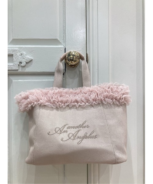 an another angelus（アンアナザーアンジェラス）の「ボリュームチュールフリルキャンバストート/ananotherangelus（トートバッグ・レディース・レッド/ピンクベージュ/グレー・FREE）」の3枚目の写真