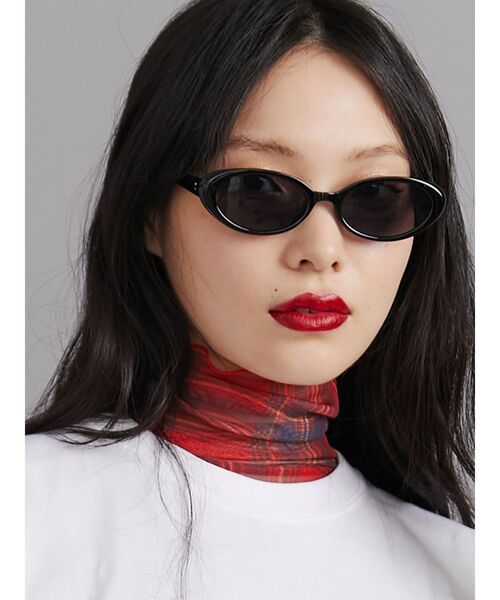 jouetie（ジュエティ）の「オーバルファッショングラス（サングラス・レディース・ブラック/アイボリー・FREE）」の5枚目の写真