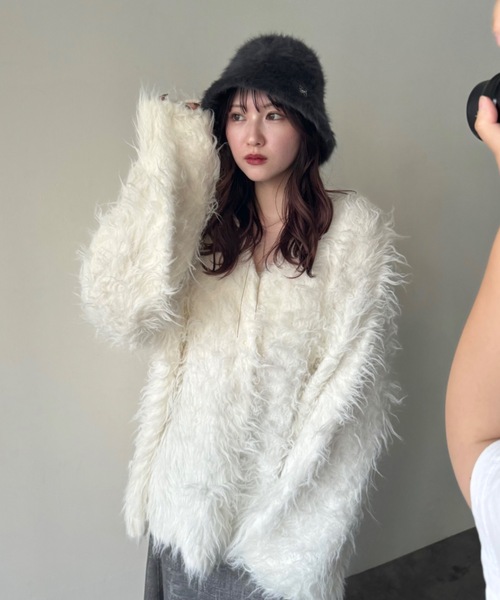 mellowneon（メロウネオン）の「2wayシャギーニットカーディガン（カーディガン/ボレロ・レディース・チャコールグレー/ベビーピンク/ベージュ/ホワイト・FREE）」の11枚目の写真