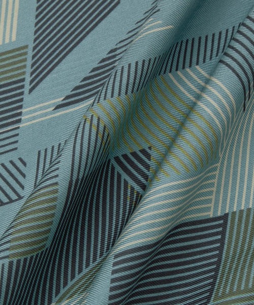 ROPE'（ロペ）の「RモノグラムシルクスカーフS（バンダナ/スカーフ・レディース・ベージュ/レッド/ブルー系その他4・FREE）」の6枚目の写真