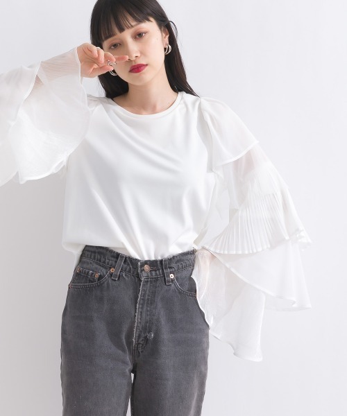 terrace(テラス)の「フリルティアードスリーブトップ(Tシャツ/カットソー・レディース・オフホワイト/グレー/ブラック/カーキ・MEDIUM)」の2枚目の写真