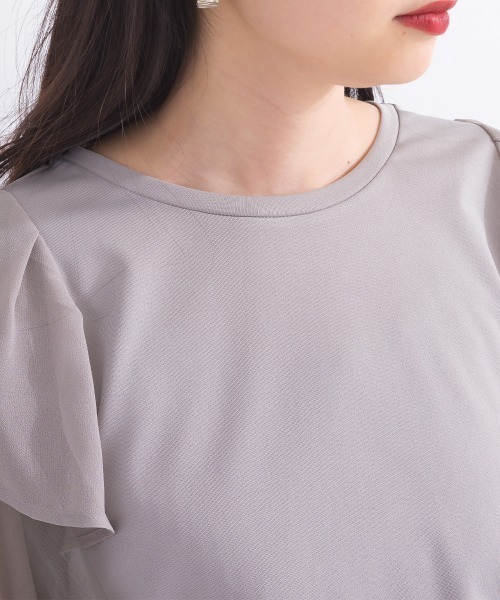 terrace(テラス)の「フリルティアードスリーブトップ(Tシャツ/カットソー・レディース・オフホワイト/グレー/ブラック/カーキ・MEDIUM)」の15枚目の写真