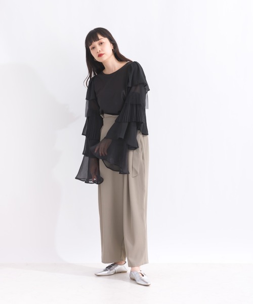 terrace(テラス)の「フリルティアードスリーブトップ(Tシャツ/カットソー・レディース・オフホワイト/グレー/ブラック/カーキ・MEDIUM)」の19枚目の写真