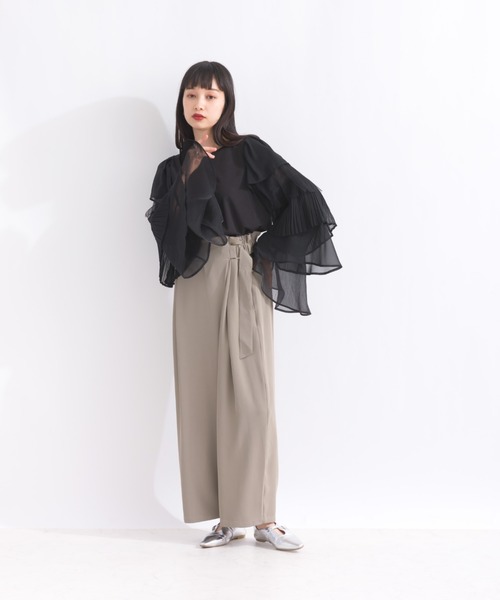 terrace(テラス)の「フリルティアードスリーブトップ(Tシャツ/カットソー・レディース・オフホワイト/グレー/ブラック/カーキ・MEDIUM)」の20枚目の写真