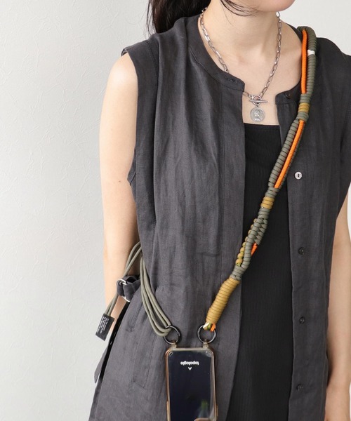 Three Four Time（ｽﾘｰﾌｫｰﾀｲﾑ）の「マルチ2WAYエコスマホショルダー L（スマホケース/カバー・レディース・カーキ/ブラック・FREE）」の2枚目の写真