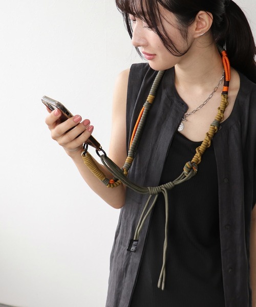 Three Four Time（ｽﾘｰﾌｫｰﾀｲﾑ）の「マルチ2WAYエコスマホショルダー L（スマホケース/カバー・レディース・カーキ/ブラック・FREE）」の5枚目の写真