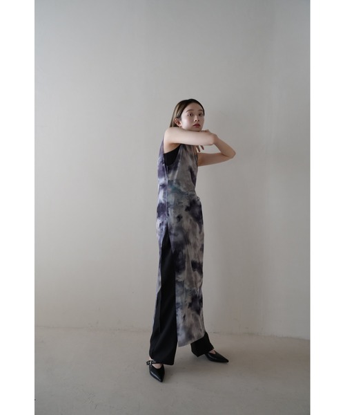 Uenui（ウニュイ）の「マーブル シアー ワンピース 総柄（ワンピース・レディース・ブラウン/グレー・FREE）」の4枚目の写真