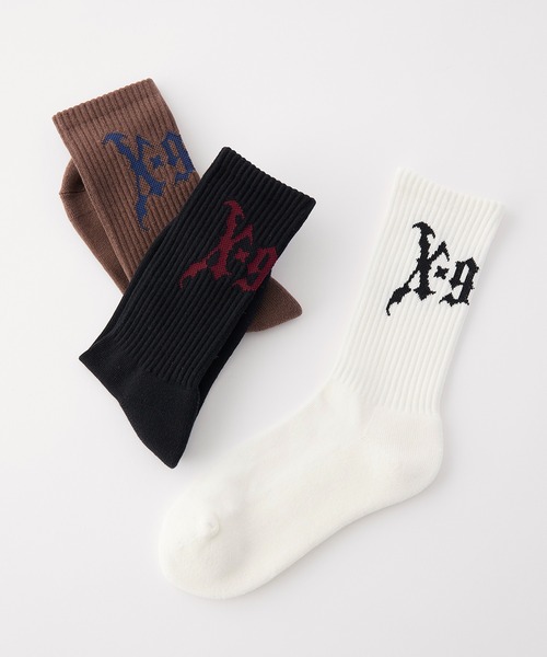 X-girl（エックスガール）の「GOTHIC LOGO RIB SOCKS（ソックス/靴下・レディース・ブラウン/ホワイト/ブラック・ONE SIZE）」の4枚目の写真