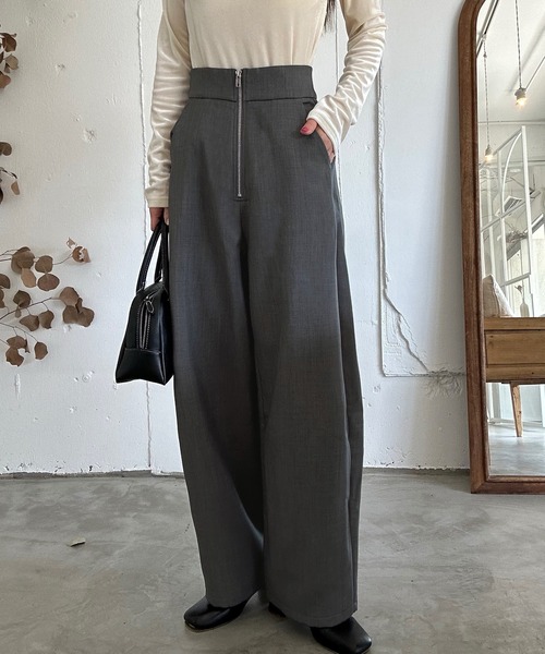 LAUIR（ラウアー）の「裏起毛ハイウエストジップカーブパンツ[高身長サイズMT有り]（スラックス・レディース・ブラック/チャコール/アイボリー・MEDIUM/MT/LARGE）」の3枚目の写真