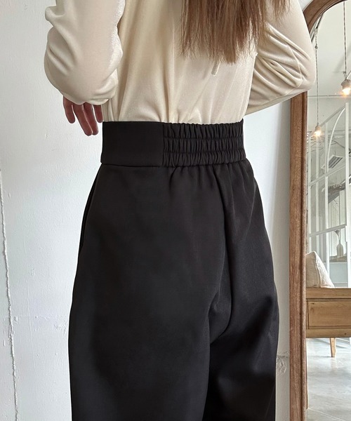 LAUIR（ラウアー）の「裏起毛ハイウエストジップカーブパンツ[高身長サイズMT有り]（スラックス・レディース・ブラック/チャコール/アイボリー・MEDIUM/MT/LARGE）」の8枚目の写真