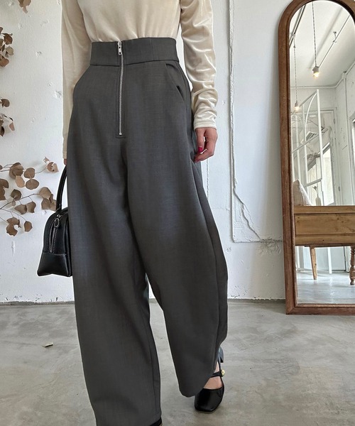 LAUIR（ラウアー）の「裏起毛ハイウエストジップカーブパンツ[高身長サイズMT有り]（スラックス・レディース・ブラック/チャコール/アイボリー・MEDIUM/MT/LARGE）」の13枚目の写真