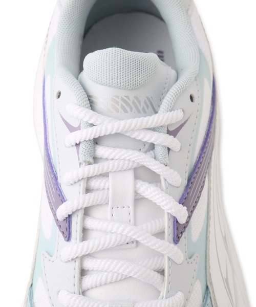 PUMA(プーマ)の「<NERGY限定>【PUMA】MORPHIC FUTRO-GLAM WOMENS EXCLUSIVE ランニングシューズ(スニーカー・レディース・ホワイト系その他4・22.5cm/23.5cm/24.5cm/25.5cm/23/24/25)」の8枚目の写真