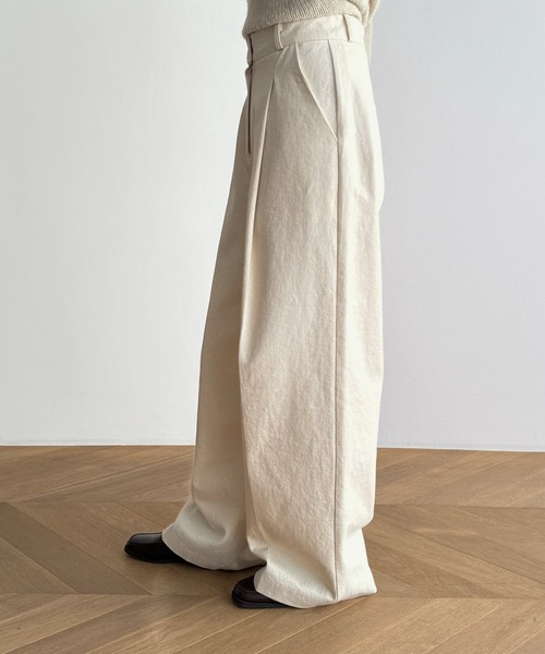 CANAL JEAN(キャナルジーン)の「El mar コットンタックストレートパンツ(その他パンツ・レディース・アイボリー/ブラック・SMALL/MEDIUM)」の10枚目の写真