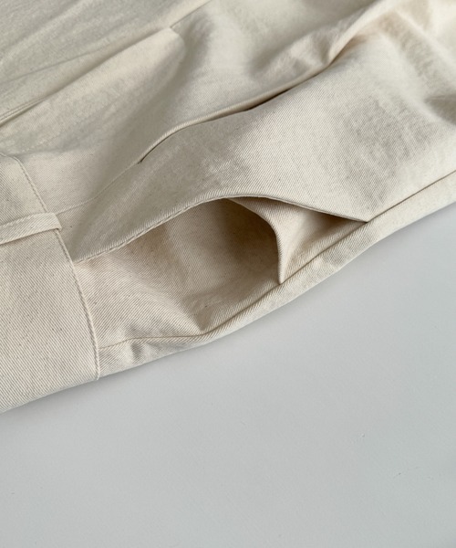 CANAL JEAN(キャナルジーン)の「El mar コットンタックストレートパンツ(その他パンツ・レディース・アイボリー/ブラック・SMALL/MEDIUM)」の15枚目の写真