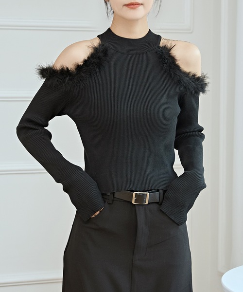 Lace Ladies(レースレディース)の「プチハイネック ファー カットアウト ニット プルオーバー(ニット/セーター・レディース・ベージュ/ホワイト/ブラック・FREE)」の4枚目の写真