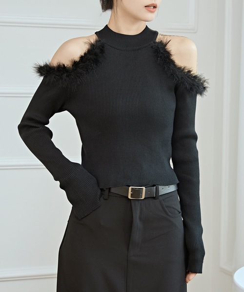 Lace Ladies(レースレディース)の「プチハイネック ファー カットアウト ニット プルオーバー(ニット/セーター・レディース・ベージュ/ホワイト/ブラック・FREE)」の6枚目の写真