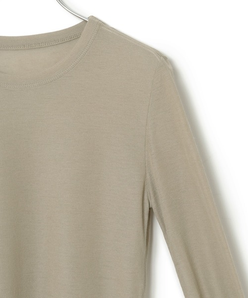 le cercle ADAM ET ROPE'(ルセルクルアダムエロペ)の「袖チュールカットソー(Tシャツ/カットソー・レディース・グリーン系その他2/ブラック/ホワイト・FREE)」の19枚目の写真