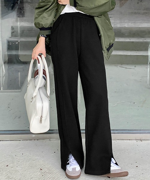OSYAREVO(オシャレボ)の「スリット スウェット パンツ(スウェットパンツ・レディース・ベージュ/ネイビー/ブラック/オフホワイト・MEDIUM/LARGE/X-LARGE)」の11枚目の写真