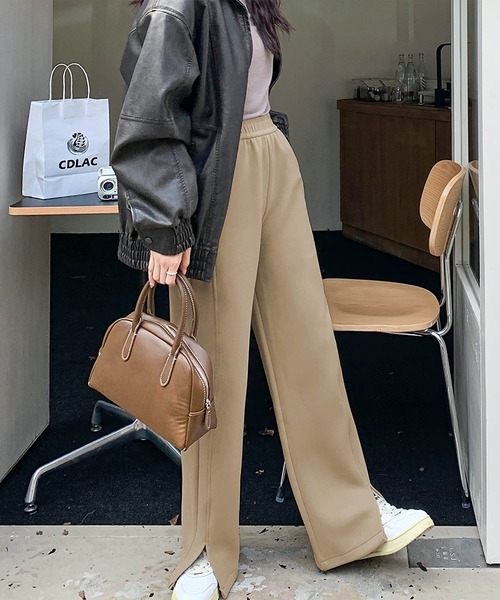 OSYAREVO(オシャレボ)の「スリット スウェット パンツ(スウェットパンツ・レディース・ベージュ/ネイビー/ブラック/オフホワイト・MEDIUM/LARGE/X-LARGE)」の9枚目の写真