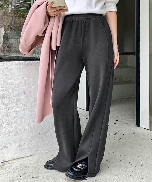 OSYAREVO(オシャレボ)の「スリット スウェット パンツ(スウェットパンツ・レディース・ベージュ/ネイビー/ブラック/オフホワイト・MEDIUM/LARGE/X-LARGE)」の14枚目の写真