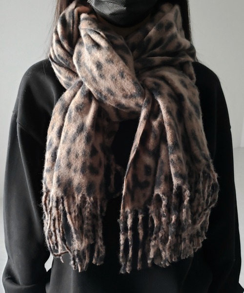 me+em select(ミームセレクト)の「【 2color 】レオパードボリュームフリンジマフラー / reopard volume fringe muffler(マフラー・レディース・グレー/ピンク・FREE)」の19枚目の写真