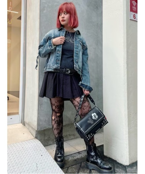Desigual(デシグアル)の「CACTUS エンブロイダリーデニム トラッカージャケット ライトブルー(デニムジャケット・レディース・ブルー・XL/L/M/S/XS)」の1枚目の写真