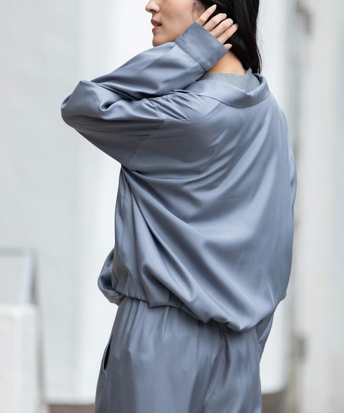 Munich（ミューニック）の「【接触冷感】キュプラツィルテーラードトップス（その他アウター・レディース・ブルーグレー/ブラック/カーキ・FREE）」の17枚目の写真