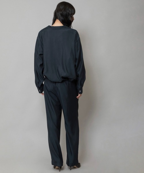 Munich（ミューニック）の「【接触冷感】キュプラツィルテーラードトップス（その他アウター・レディース・ブルーグレー/ブラック/カーキ・FREE）」の4枚目の写真