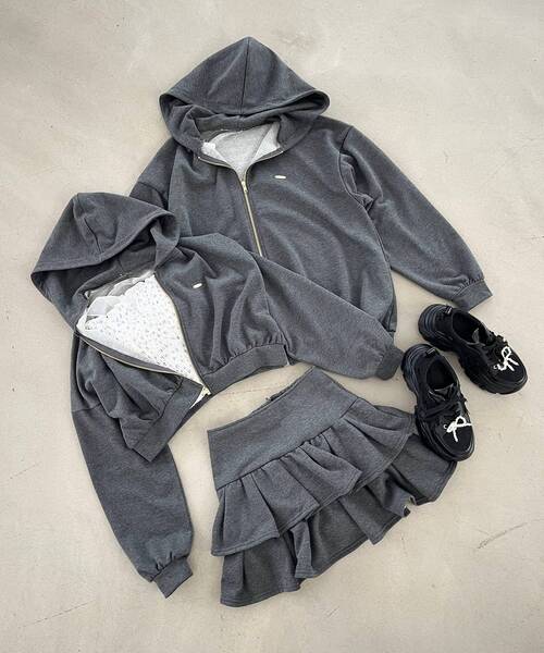 MAJESTIC LEGON（マジェスティックレゴン）の「ティアードフリルミニスカパン（スカート・レディース・アイボリー/グレー/チャコールグレー・MEDIUM）」の21枚目の写真