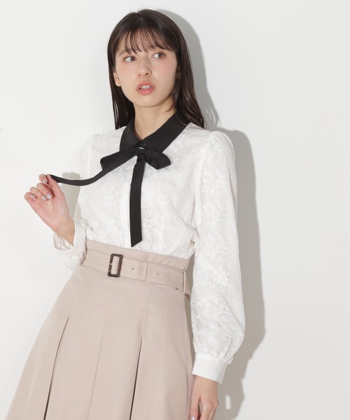 JILL by JILL STUART（ジルバイジルスチュアート）の「リボンタイレースブラウス（シャツ/ブラウス・レディース・ホワイト/ブルー・FREE）」の14枚目の写真
