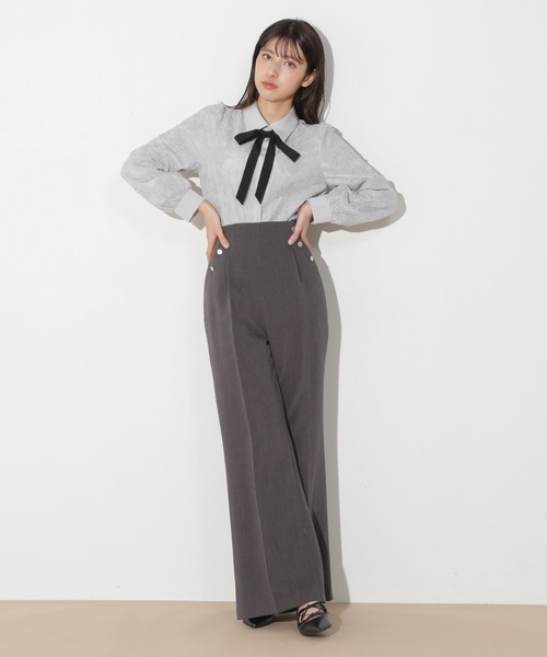 JILL by JILL STUART（ジルバイジルスチュアート）の「リボンタイレースブラウス（シャツ/ブラウス・レディース・ホワイト/ブルー・FREE）」の10枚目の写真