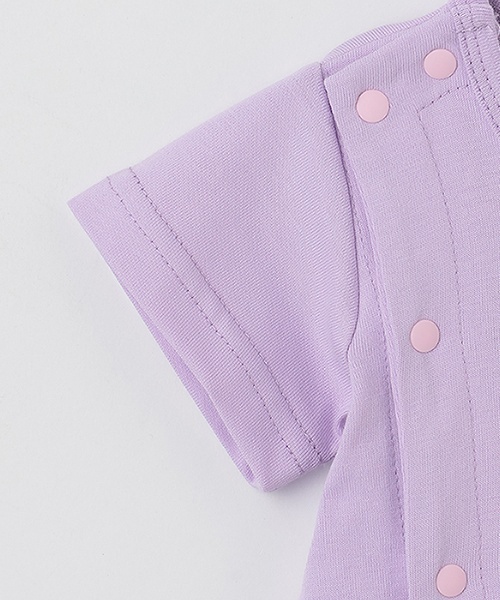 X-girl Stages(エックスガールステージス)の「キラッキー&ハートロゴショートオール(ロンパース・キッズ・ラベンダー/ブラック/オフホワイト・70cm)」の8枚目の写真