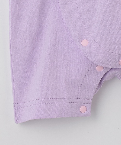 X-girl Stages(エックスガールステージス)の「キラッキー&ハートロゴショートオール(ロンパース・キッズ・ラベンダー/ブラック/オフホワイト・70cm)」の10枚目の写真