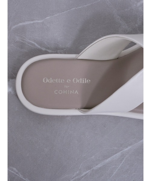 COHINA（コヒナ）の「Odette e Odile for COHINA トングサンダル 【低身長・小柄女性】（サンダル・レディース・ホワイト/ベージュ・M）」の9枚目の写真