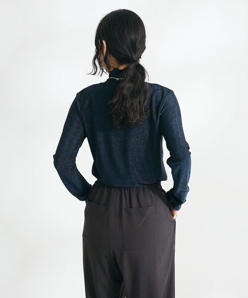 CRAFT STANDARD BOUTIQUE(クラフトスタンダードブティック)の「ラメチュールトップスインナー(Tシャツ/カットソー・レディース・シルバー/ベージュ/ネイビー・FREE)」の5枚目の写真