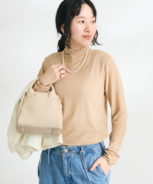 CRAFT STANDARD BOUTIQUE(クラフトスタンダードブティック)の「ラメチュールトップスインナー(Tシャツ/カットソー・レディース・シルバー/ベージュ/ネイビー・FREE)」の2枚目の写真