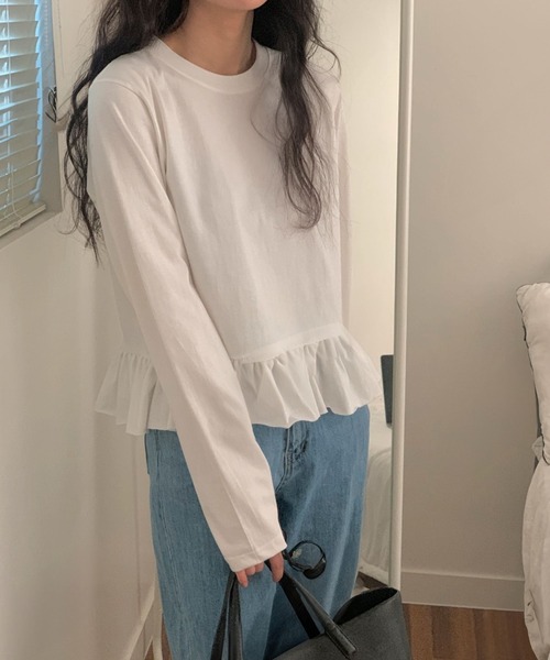 HEILIS(ヘイリス)の「裾フリルペプラムカットソー/フリルトップス ロンT ロングtシャツ 韓国 ガーリー バレエコア ブロケットコア スポーツミックス フレンチシック 秋服 冬服 春服 長袖 クルーネック Tシャツ カジュアル レイヤード ブラック アイボリー オフホワイト グレー ノームコア(Tシャツ/カットソー・レディース・ブラック/グレー/オフホワイト・FREE)」の7枚目の写真