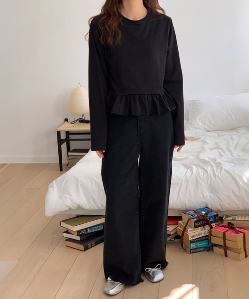 HEILIS(ヘイリス)の「裾フリルペプラムカットソー/フリルトップス ロンT ロングtシャツ 韓国 ガーリー バレエコア ブロケットコア スポーツミックス フレンチシック 秋服 冬服 春服 長袖 クルーネック Tシャツ カジュアル レイヤード ブラック アイボリー オフホワイト グレー ノームコア(Tシャツ/カットソー・レディース・ブラック/グレー/オフホワイト・FREE)」の9枚目の写真