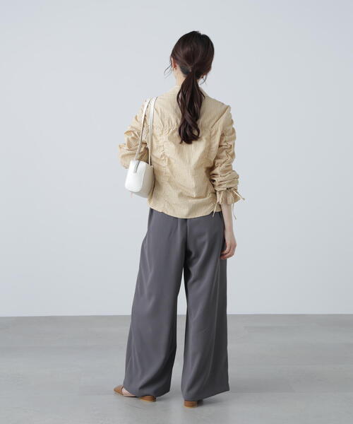 FREE'S MART（フリーズマート）の「◆シャーリングストライプシャツ（シャツ/ブラウス・レディース・ベージュ/ホワイト/ブルー・FREE）」の4枚目の写真