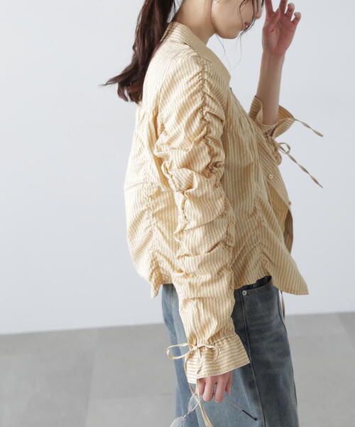 FREE'S MART（フリーズマート）の「◆シャーリングストライプシャツ（シャツ/ブラウス・レディース・ベージュ/ホワイト/ブルー・FREE）」の9枚目の写真