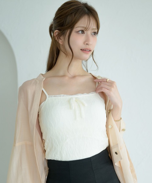 Ambre Neige(アンブルネージュ)の「flower design camisole / 花柄カップ付きキャミソール(キャミソール・レディース・アイボリー/オフホワイト/ブラック/ナチュラル・FREE)」の6枚目の写真