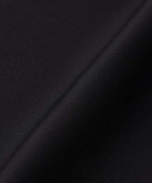 Honeys（ハニーズ）の「【ハニさら・接触冷感・吸水冷感・抗菌防臭・ＵＶカット】アームカバー／６０ｃｍ（アームカバー・レディース・ブラック/ライトグレー・FREE）」の15枚目の写真