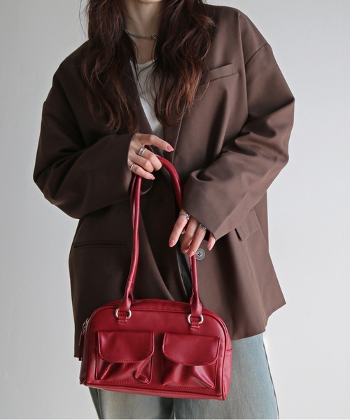 COURO(コウロ)の「ダブルフラップポケットスクエアハンドバッグ(ハンドバッグ・レディース・ブラック/ブラウン/レッド・FREE)」の3枚目の写真