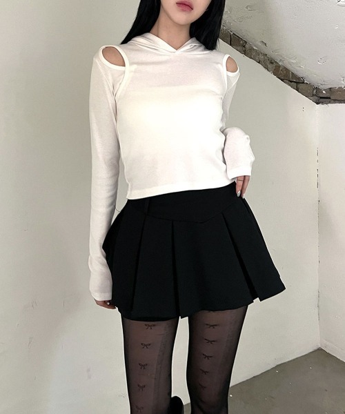 4INT.(フォイント)の「【ローライズ】 プリーツ フレア テニススカート / ミニ スカパン(スカート・レディース・ブラック/グレー・S/M)」の5枚目の写真