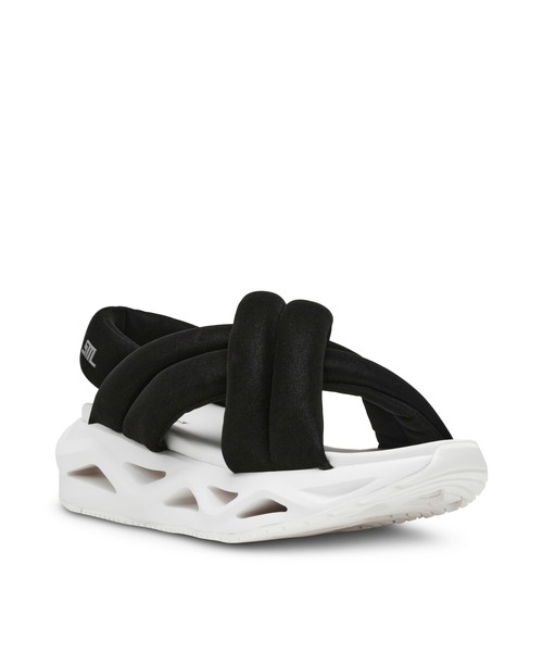 【Steve Madden】クロススライドサンダル スティーブ マデン STEVE MADDEN クロスパフィーボリューム